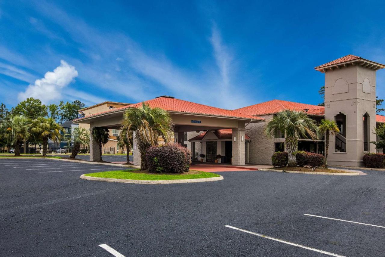 Super 8 By Wyndham Savannah Buitenkant foto